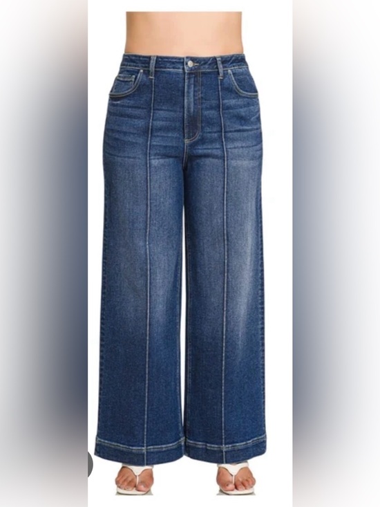 Zenana Outfitters Denim - Zenana Outfitters Dark Blue Wide Leg Jeans with Front Seams. Size 29 . NWT